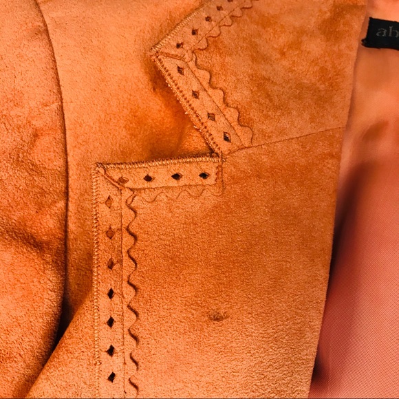 Vintage Above the Crowd Suede Skirt Suit - Picture 4 of 5